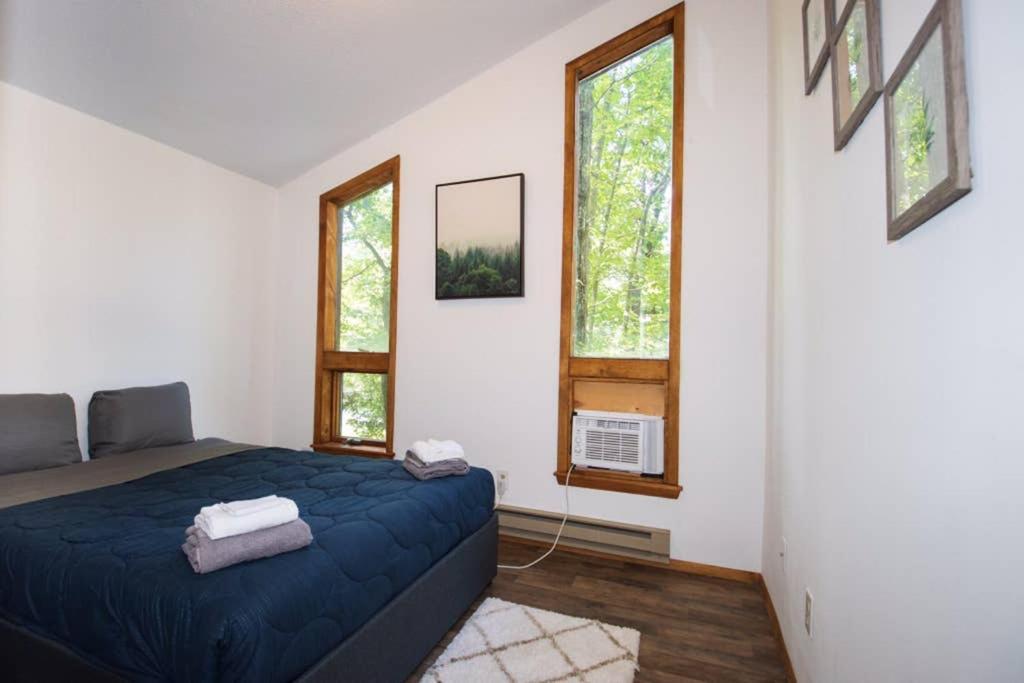Entire 3 Bedroom Adventure Chalet, Near The Best Of The Poconos East Stroudsburg Dış mekan fotoğraf